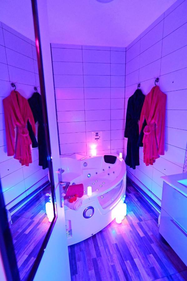 Spa et Sauna Privatif à Biscarosse Plage pour Nuit Romantique balnéothérapie et sauna accessible toute l année dans l appartement petit dejeuner et repas en option reglement sur place Biscarrosse Exterior foto